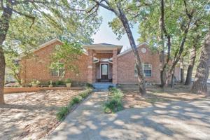 521 Runaway Bay Drive