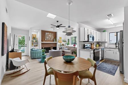 6646 E Lovers Lane