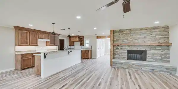 3001 Fm 637