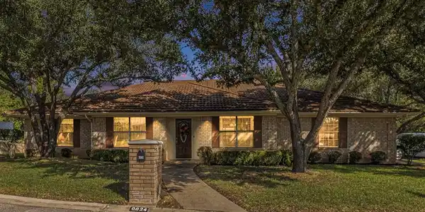 8824 Crosswind Drive