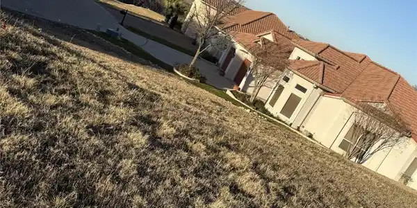 7705 Lakeview Circle