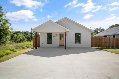 5702 Arkansas Trail