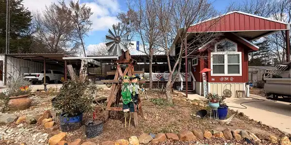 6435 N Fm 17