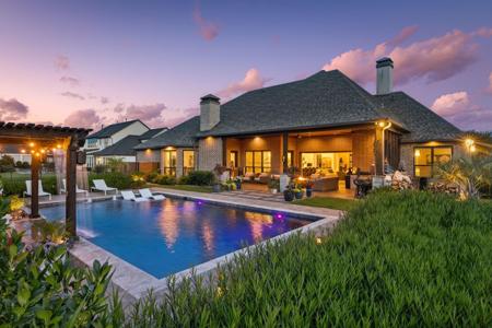 317 Knights Trail