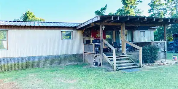 484 Chickasaw Drive