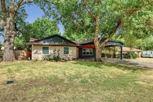 330 Oakwood Circle