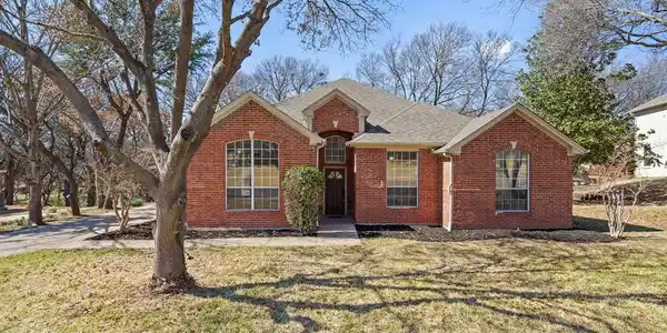 8801 Glen Hollow Drive