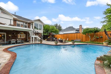 2300 Serenity Lane