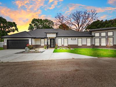 18508 Hickory Circle