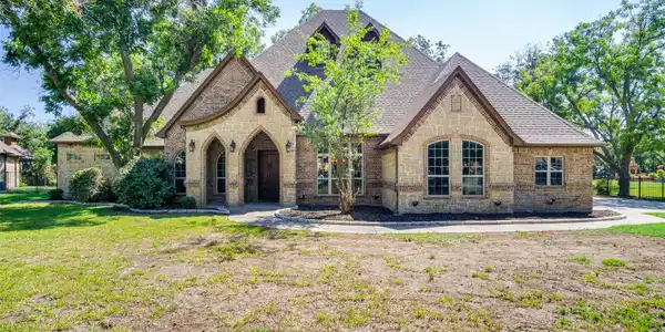 6301 Paper Shell Way