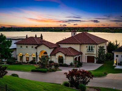 7253 Waters Edge Drive