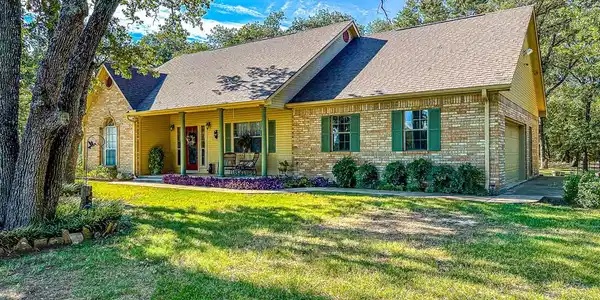 205 Woodside Court