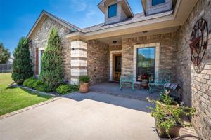 912 Bandera Trail