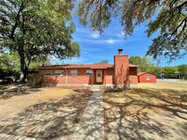 1301 W Seneca Court