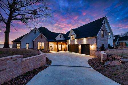 1552 Shoreline Drive