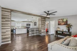 957 Private Road 3784