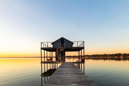 1538 Shoreline Drive