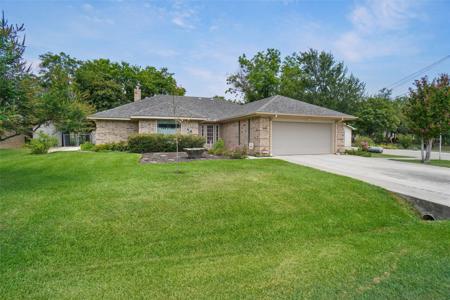 642 Half Moon Way
