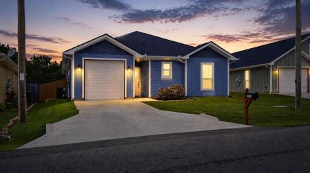 2316 Creekview Drive