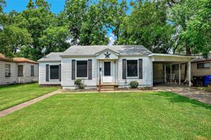 1305 W Day Street