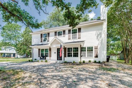 200 Lakeside Drive