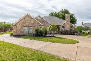 3907 Buena Vista Circle