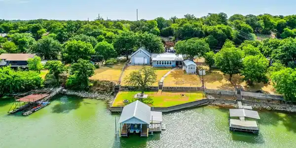 323 Armadillo Lane