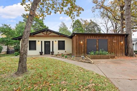 120 Shadywood Place