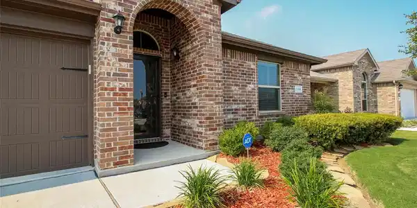 1244 Edgewater Drive