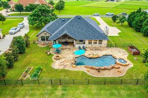 1102 W Baja Court