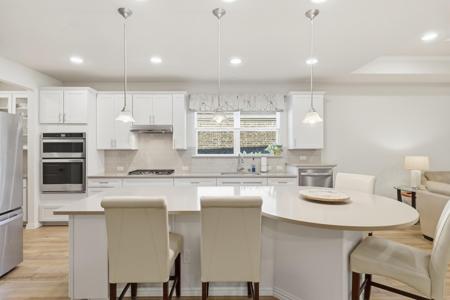 1810 Port Royal Lane