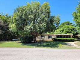 1709 E Apache Trail