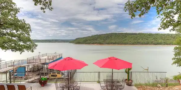 790 S Lakeview Drive