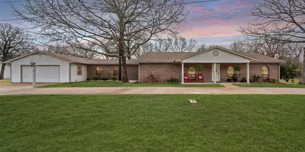 116 Walker Trace