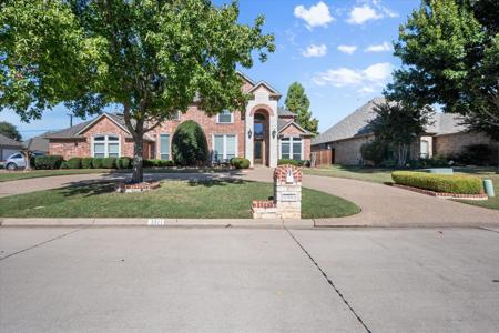3311 Vista Lake Circle