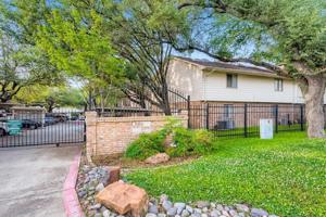 6646 E Lovers Lane