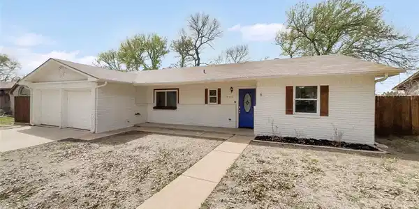 925 Lake Ridge Drive