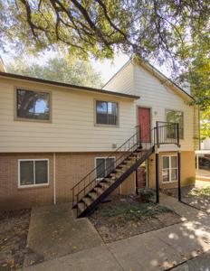 6646 E Lovers Lane