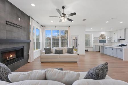 8405 Greenspoint Drive