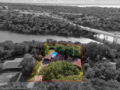 3716 Laguna Vista Drive