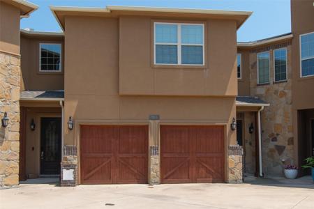 7325 Venice Drive