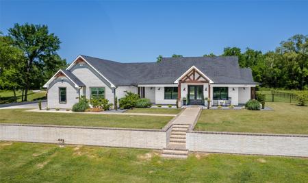8091 S TX Hwy 37