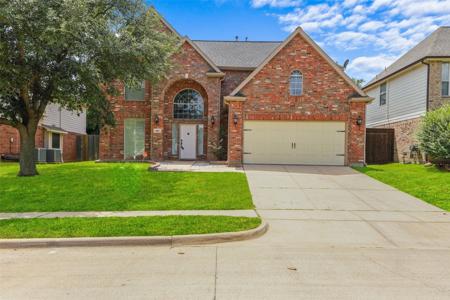 207 Deerpath Road