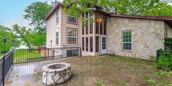 6580 Wells Burnett Road