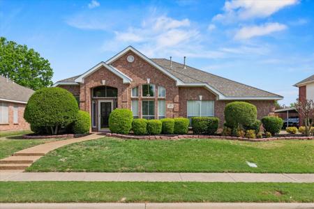 8801 Watersway Drive