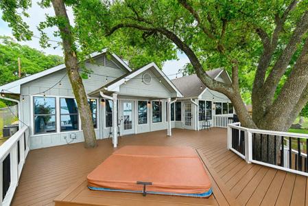 156 Ocean Drive