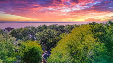 281 Harbor Drive