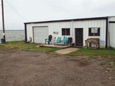 8268 Lakeshore Drive