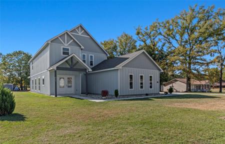 314 Oak Creek Drive