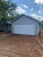 905 N Traylor Street